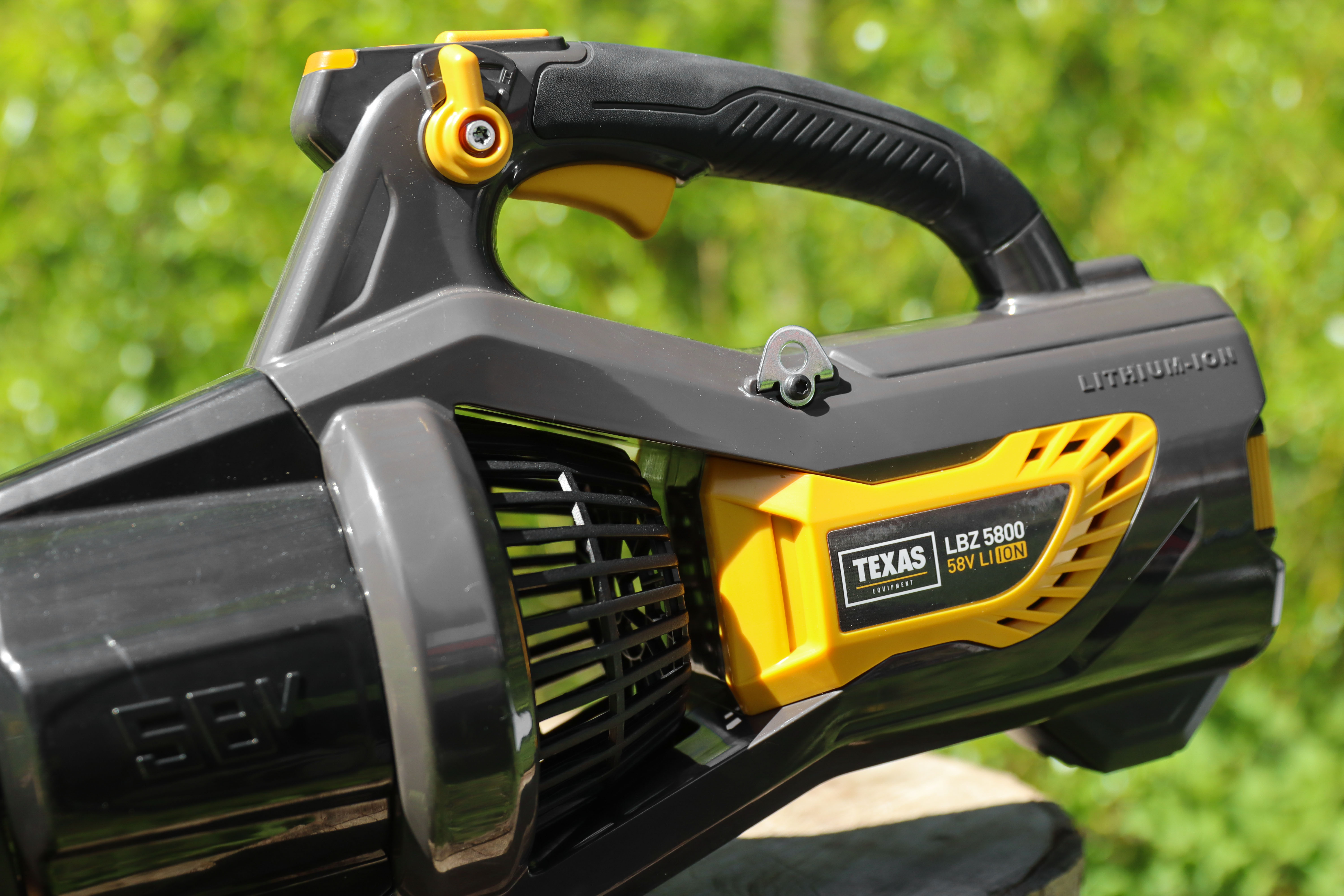 Texas Akku Laubbläser LBZ 5800